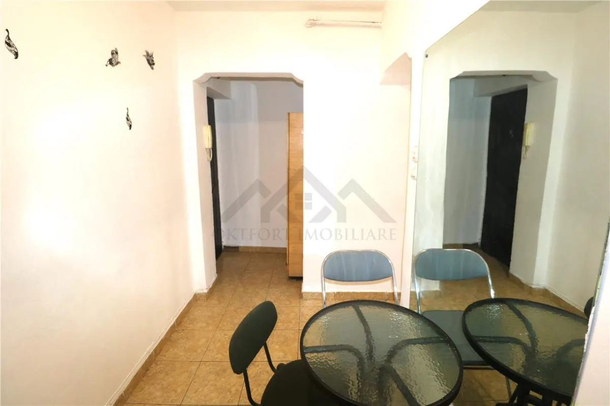 Apartament 3 camere , centrala proprie , zona Take Ionescu - foto 2