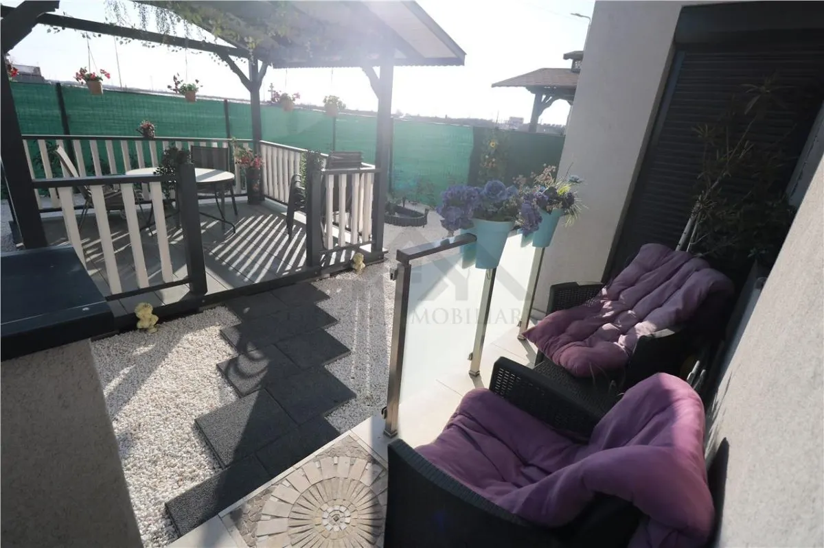 Apartament 2 camere, curte proprie, zona Mehala - foto 2