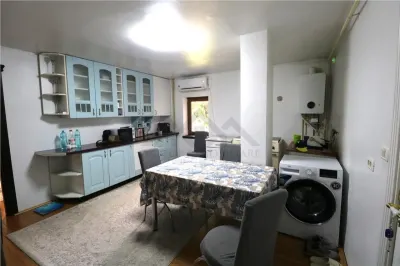 Apartament 2 camere , centrala proprie , zona Lunei - foto 6