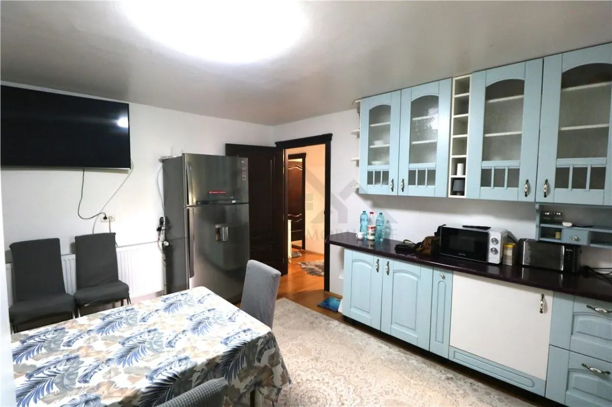 Apartament 2 camere , centrala proprie , zona Lunei - foto 7
