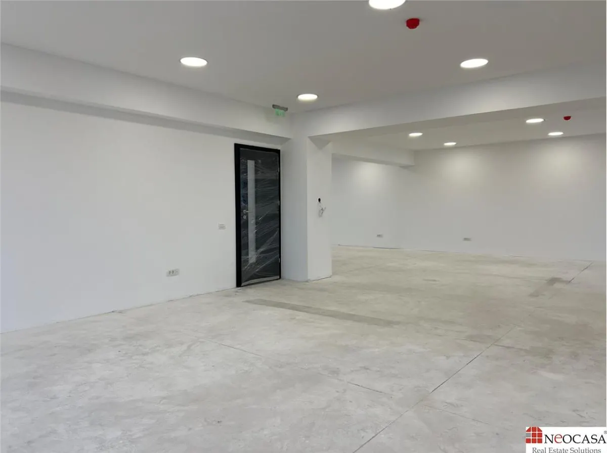 Cladire reprezentativa de birouri – 1162 mp - foto 3