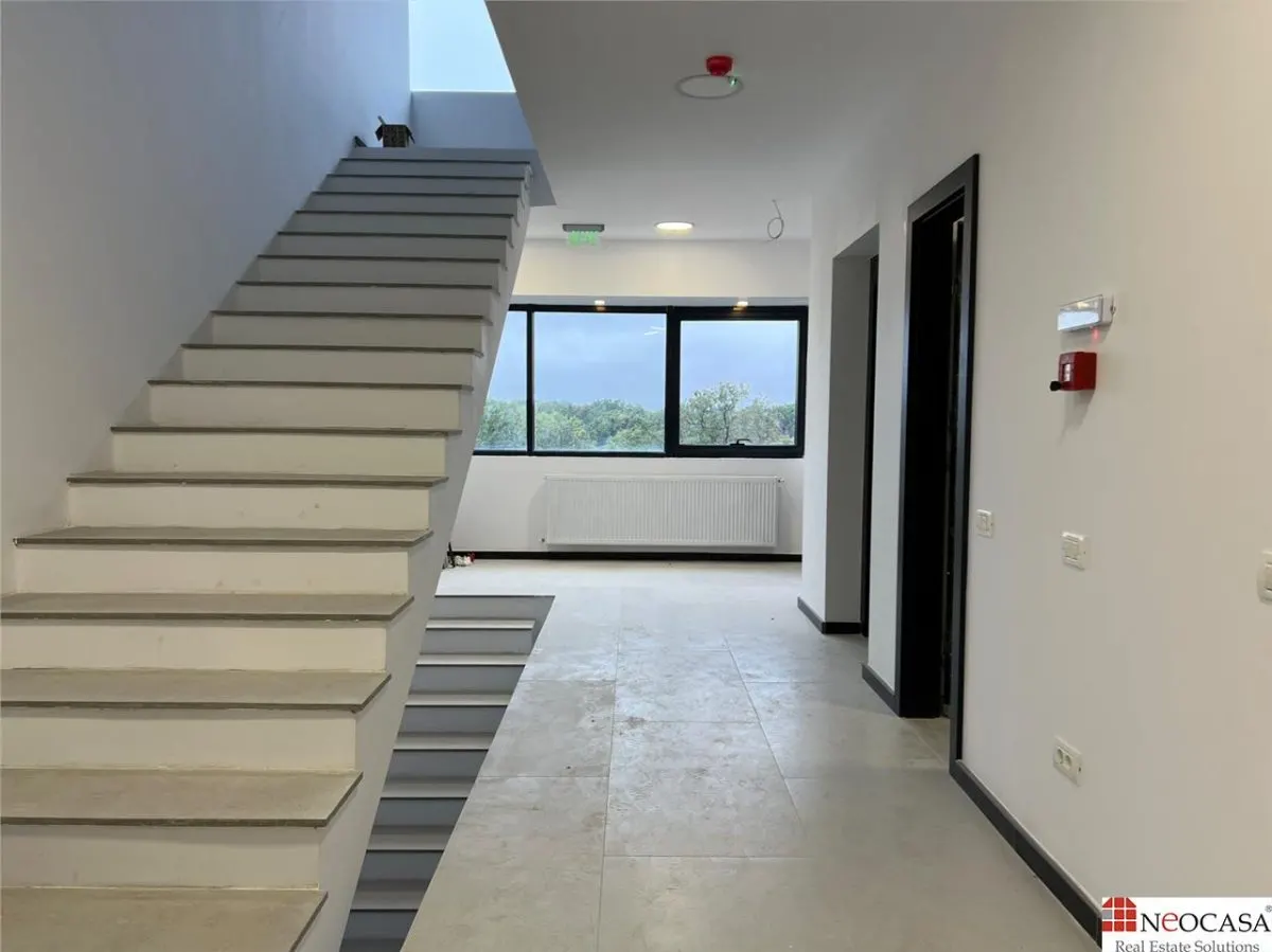 Cladire reprezentativa de birouri – 1162 mp - foto 6