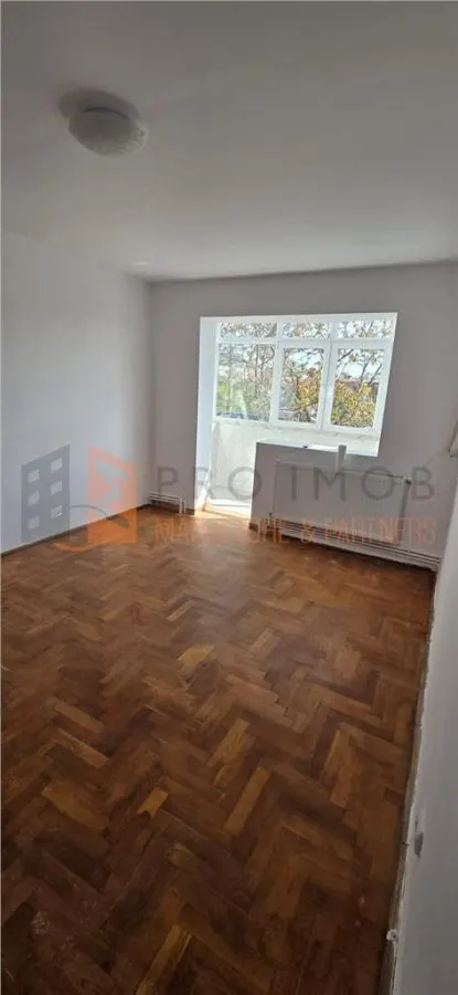 Apartament 2 camere cf 2 semidecomandat zona Crang 2 - foto 3