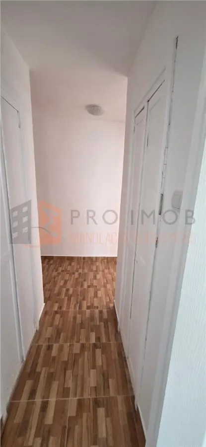 Apartament 2 camere cf 2 semidecomandat zona Crang 2 - foto 7
