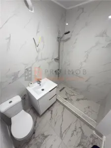 Apartament 2 camere cf 1 semidecomandat zona Crang - foto 12