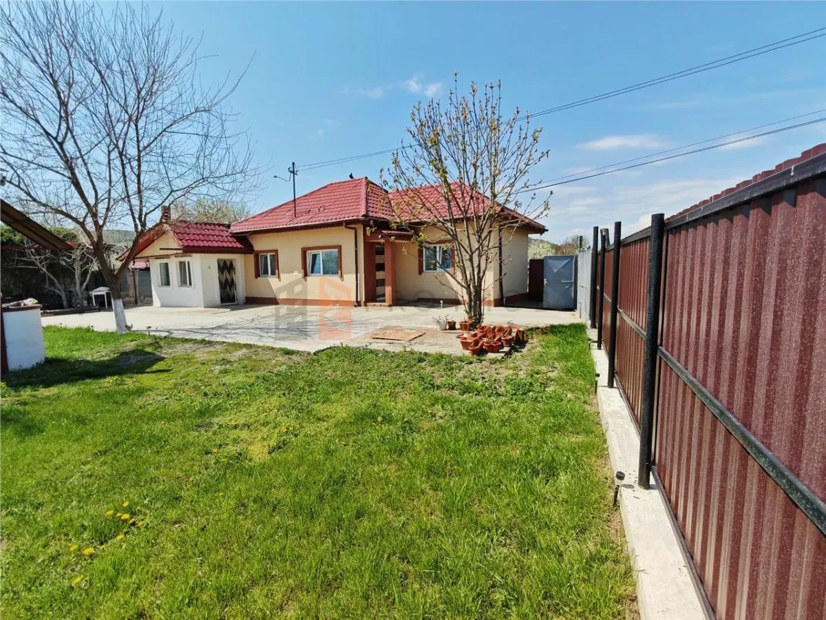 Casa tip parter zona Candesti - foto 4