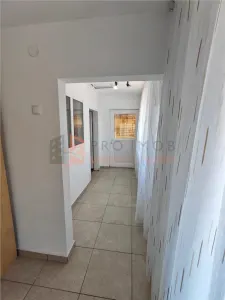 Casa tip parter zona Candesti - foto 10