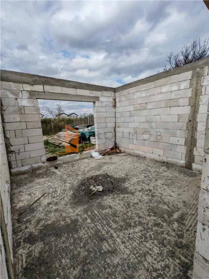 Casa tip parter zona Vernesti - foto 11