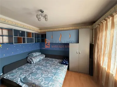 Apartament 3 camere cf 1 decomandat zona Micro 3 - foto 3