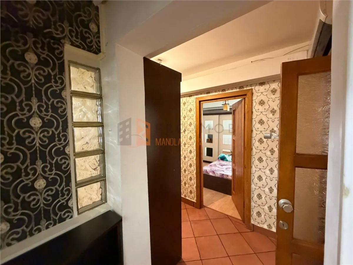 Apartament 3 camere cf 1 decomandat zona Micro 3 - foto 9