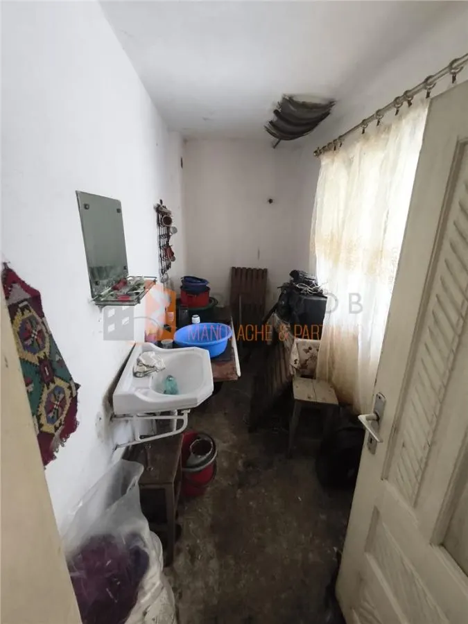 Casa tip parter zona Tisau - foto 14