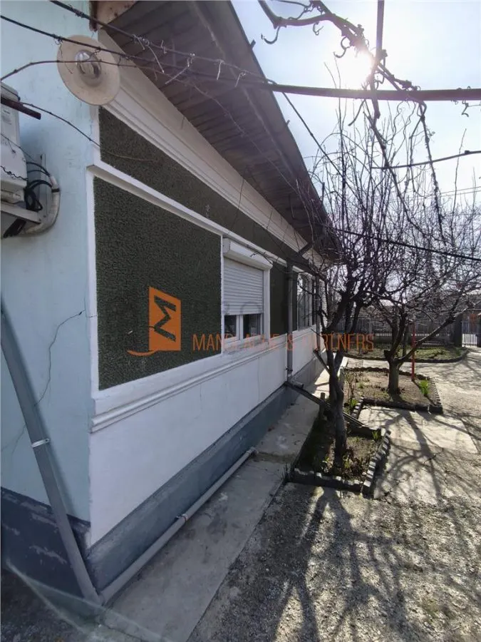 Casa tip parter zona Pietroasele - foto 9