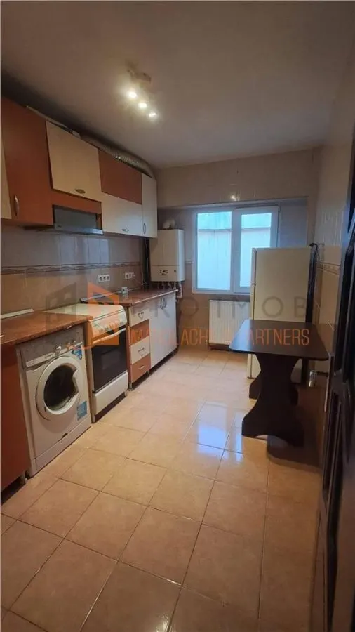 Apartament 3 camere cf 1 decomandat zona Obor - foto 4