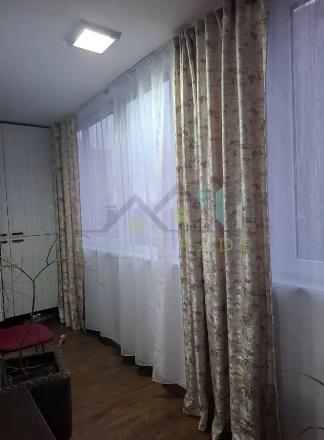 Apartament 3 camere zona Vlahuta - foto 9