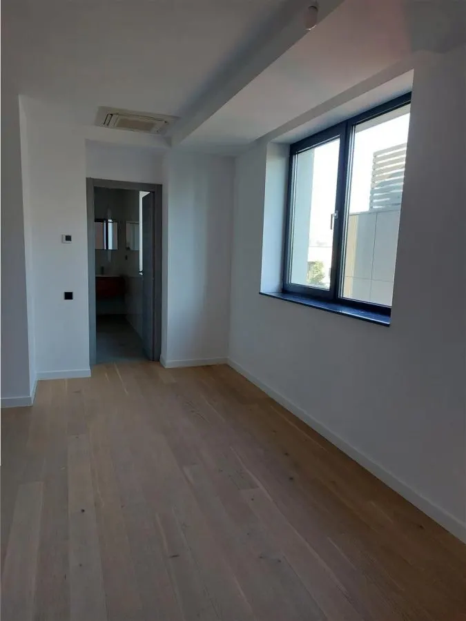 APARTAMENT DE VANZARE IN ZONA FLOREASCA LAC - foto 4