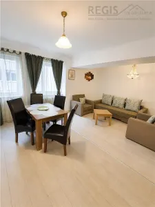 Apartament tip studio la 1 km de mall Coresi cu parcare - Brasov