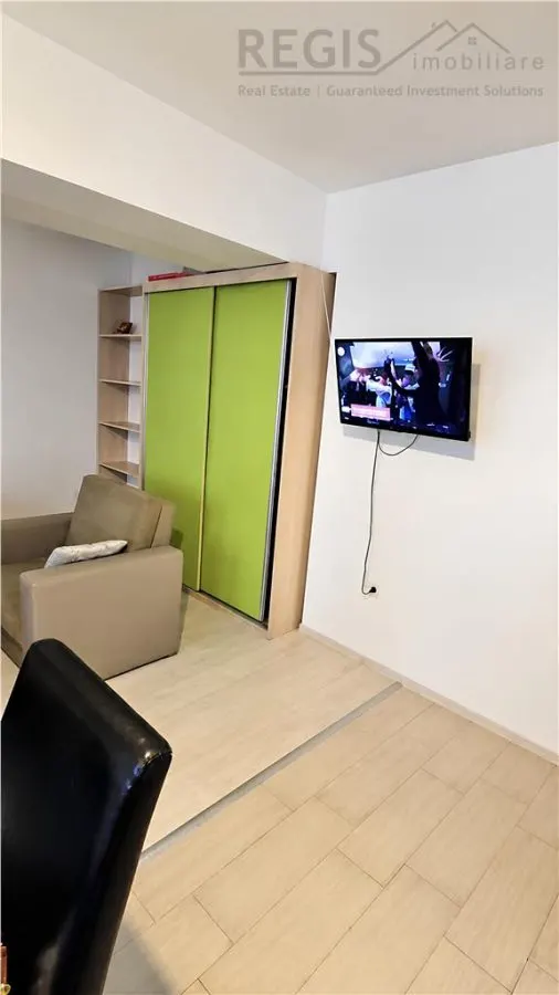 Apartament tip studio la 1 km de mall Coresi cu parcare - foto 2