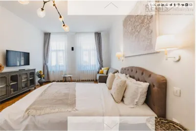 Inchiriere temen lung sau subinchiriere! Apartament 3 camere Centrul Istoric - foto 3
