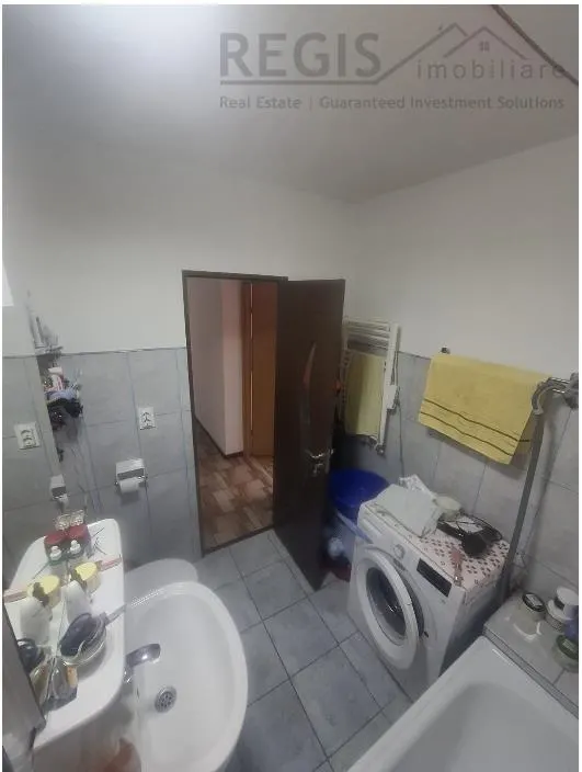 Apartament 3 camere cu parcare si boxa zona Spitalul Judetean - foto 13