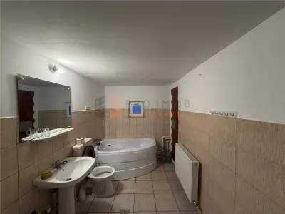 Casa tip parter zona Cernatesti - foto 13