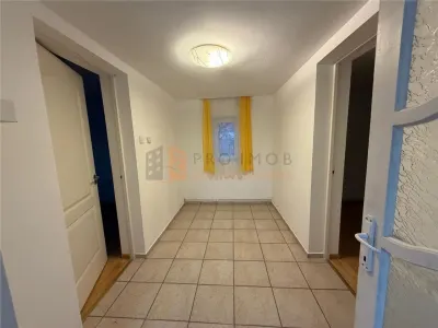 Casa tip parter zona Cernatesti - foto 7