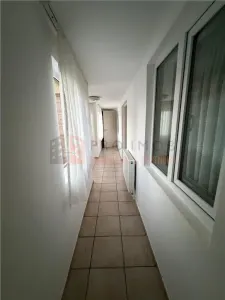 Casa tip parter zona Cernatesti - foto 10