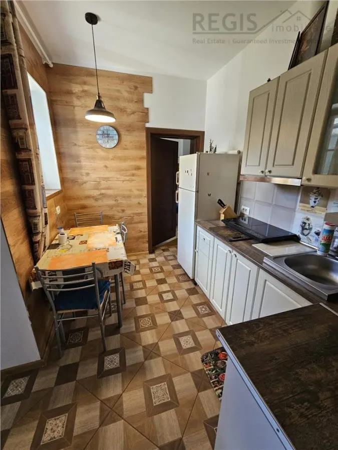Casa 2 apartamente si curte privata , AFI Mall Brasov - foto 8