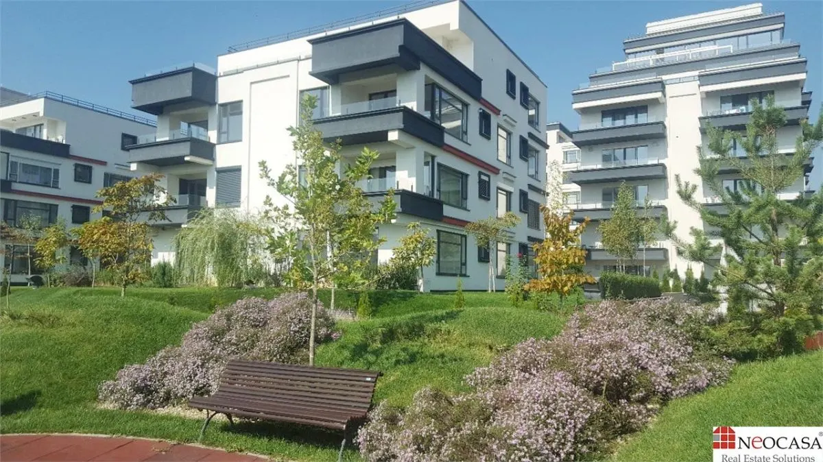 APARTAMENT 4 CAMERE, MOBILAT, CU VEDERE CATRE LACUL TEI - foto 15
