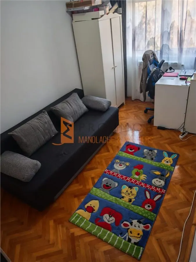 Apartament 3 camere cf 1 semidecomandat in zona Crang - foto 10