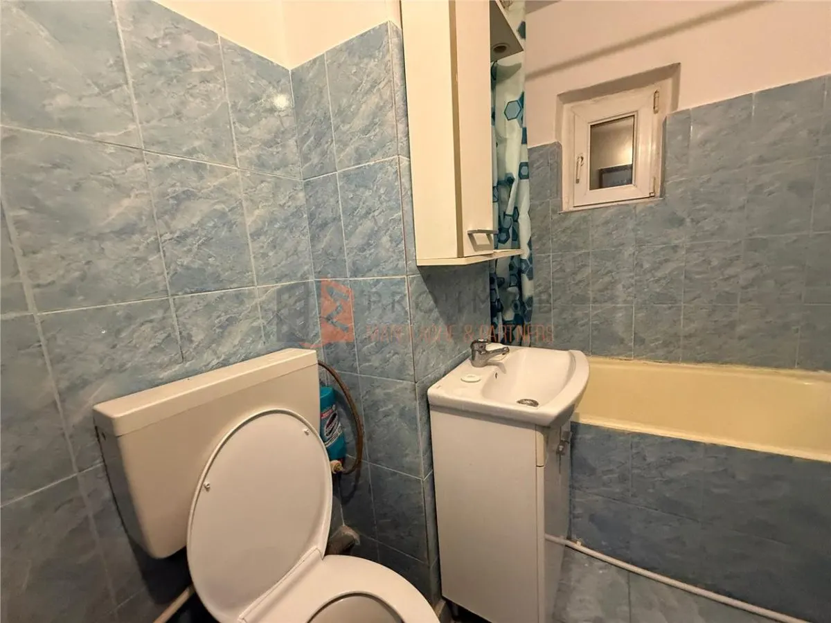 Apartament 2 camere cf 1  decomandat zona Brosteni - foto 5