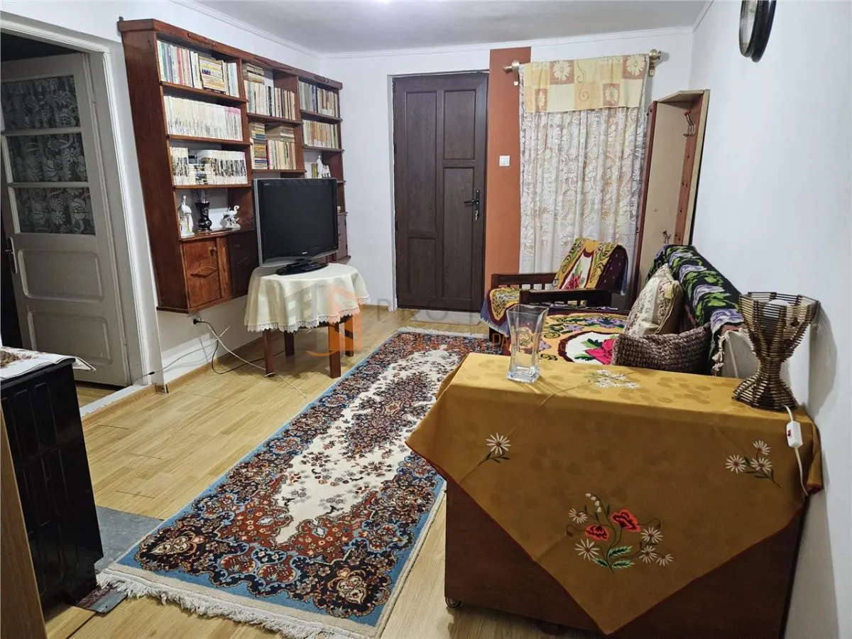 Casa tip parter + beci si teren 4684 mp in Candesti, Vernesti - foto 15