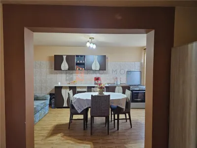 Casa tip parter + beci si teren 4684 mp in Candesti, Vernesti - foto 6