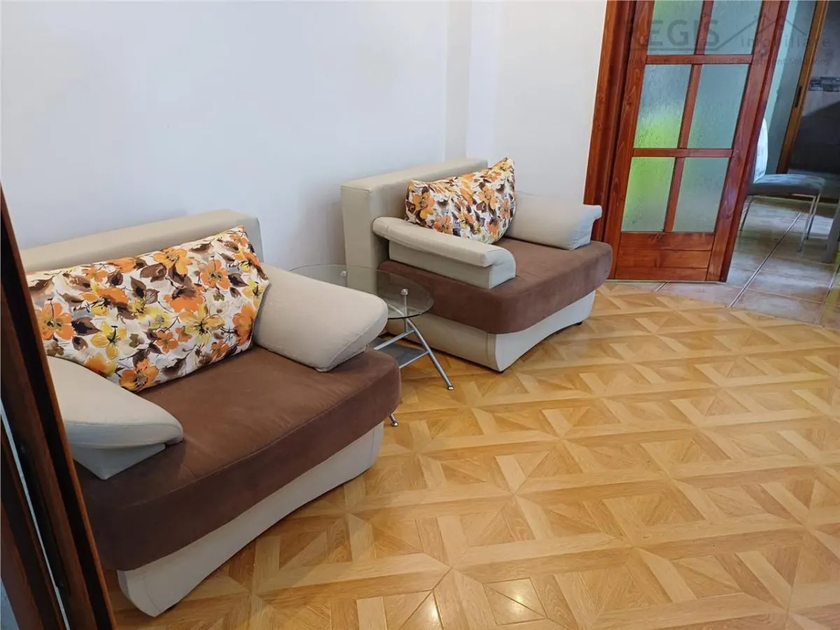 Casa moderna 4 camere cu gradina si loc de parcare, Ultracentral - foto 2