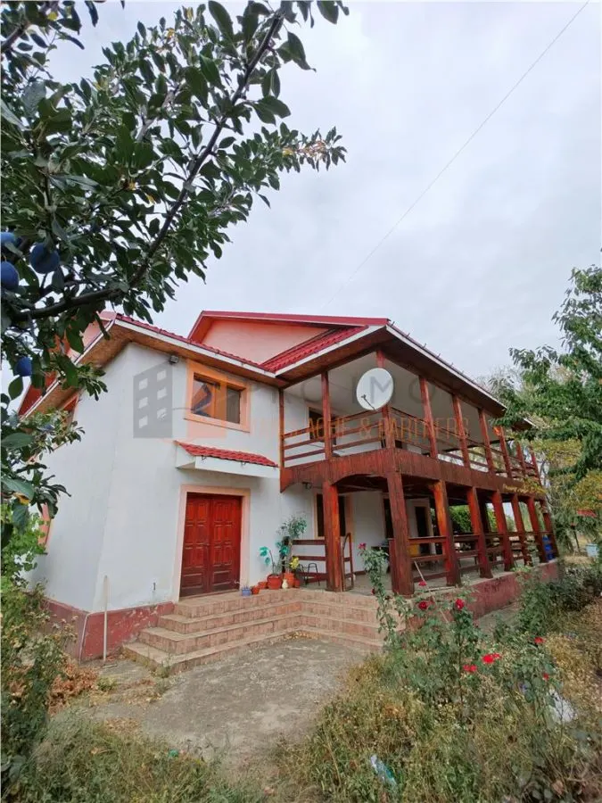 Casa P+M cu teren 2098 mp in Potoceni Buzau - foto 1