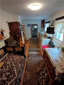Casa tip parter si teren 1750 mp in zona Transilvaniei - foto 5