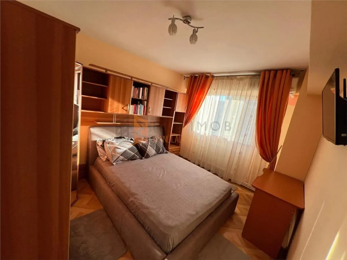 Apartament 2 camere cf 1  decomandat zona Ultracentral - foto 1
