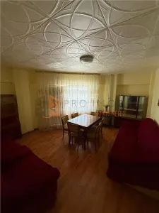 Apartament 2 camere cf.1 decomandat zona Ultracentral - foto 2