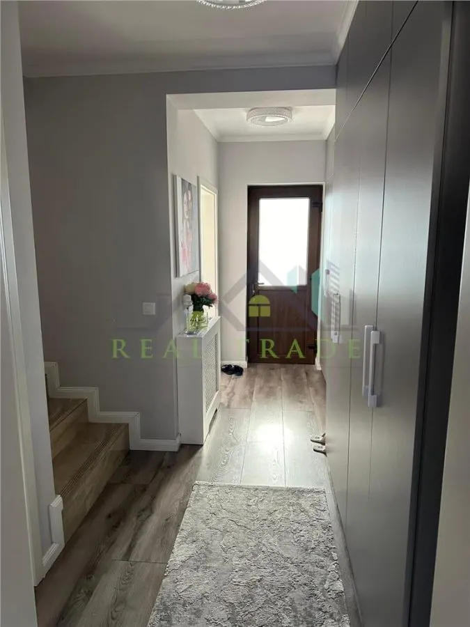 Casa mobilata si utilata Sanpetru - foto 12