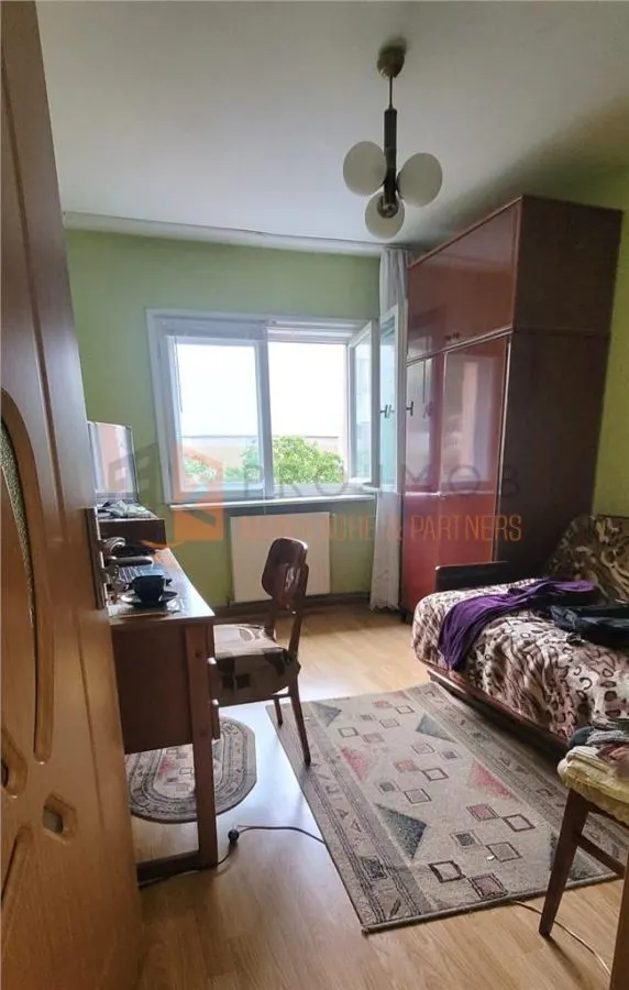 Apartament 3 camere cf1 decomandat zona Unirii Sud - foto 2
