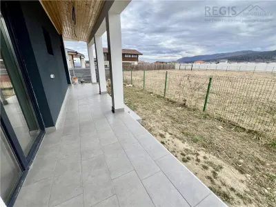 Casa individuala Cristian incalzire in pardoseala si garaj - foto 17