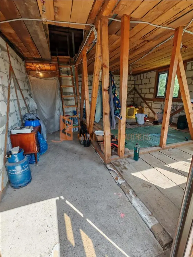 Casa + teren intravilan zona Joseni, Berca - foto 3