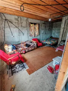 Casa + teren intravilan zona Joseni, Berca - foto 5