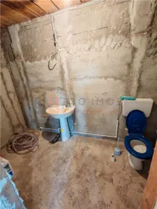 Casa + teren intravilan zona Joseni, Berca - foto 6