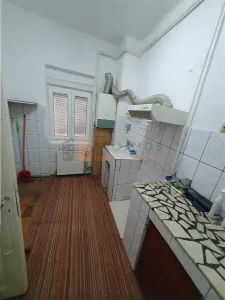 Casa tip parter + teren zona Centru - foto 4
