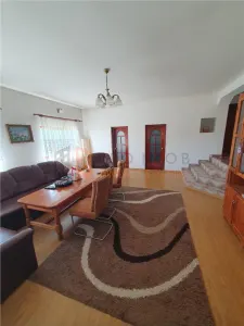 EXCLUSIVITATE! Casa cu teren zona Parscov - foto 3