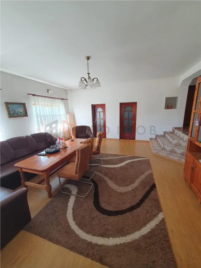 EXCLUSIVITATE! Casa cu teren zona Parscov - foto 3