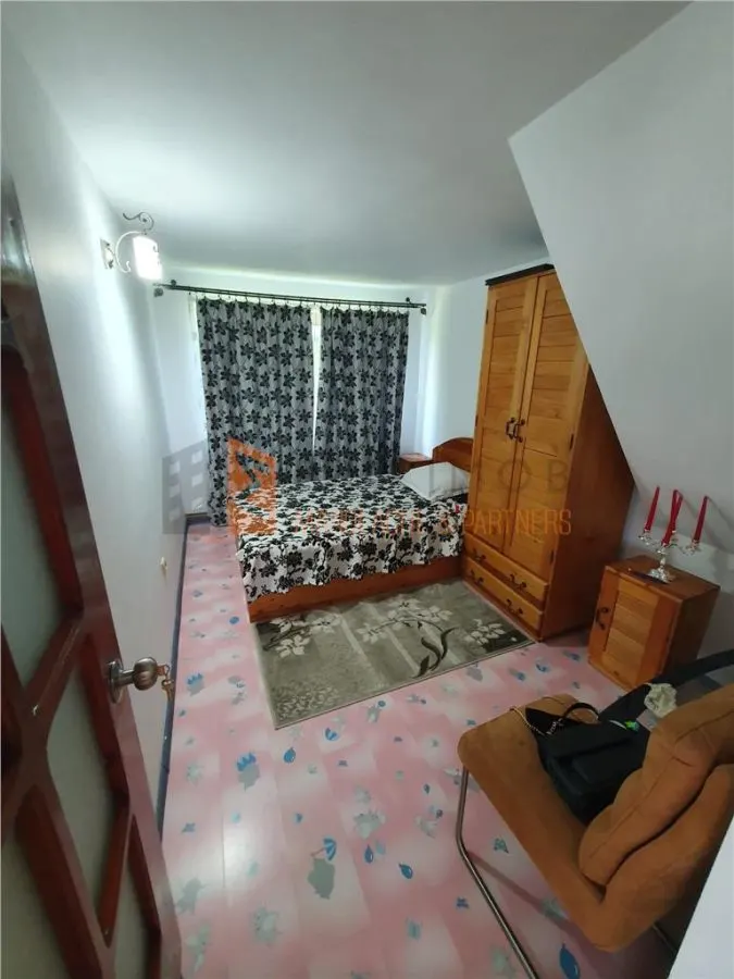 EXCLUSIVITATE! Casa cu teren zona Parscov - foto 5