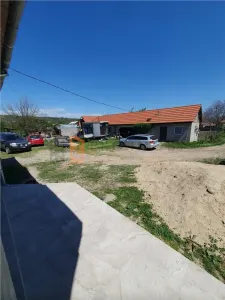 EXCLUSIVITATE! Casa cu teren zona Parscov - foto 10