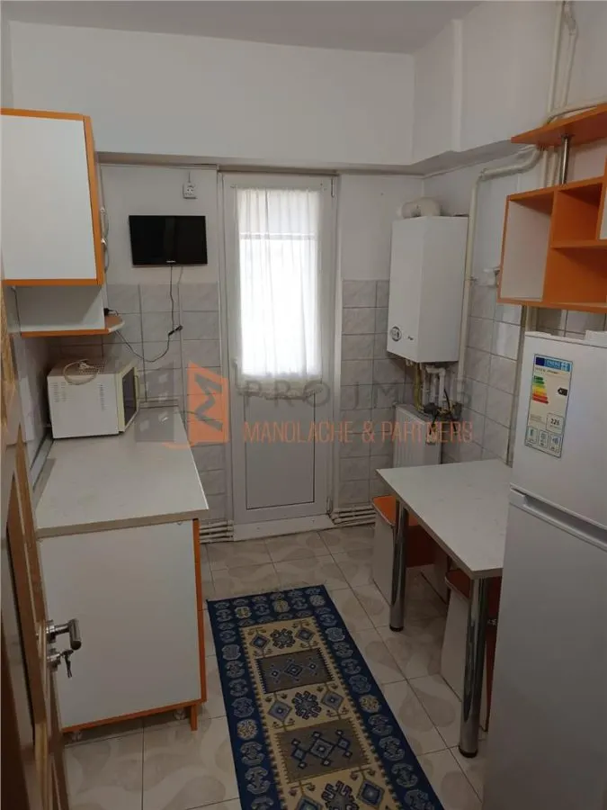 Garsoniera cf 1 decomandata zona Centru - foto 6