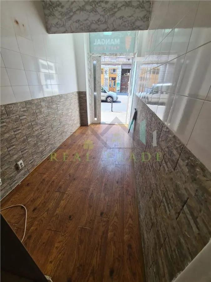 Spatiu comercial zona 15 Noiembrie Treatrul Dramatic - foto 2